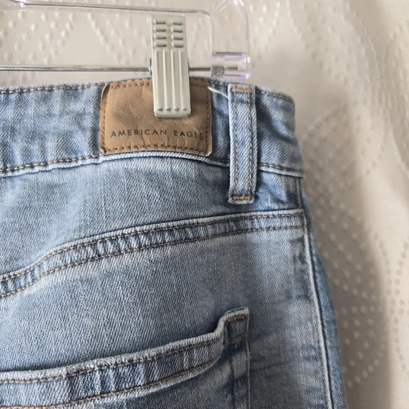 American Eagle Light Blue Women's Jeans - Picture 5 of 9